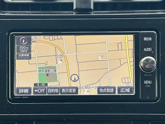 トヨタ プリウス S 滋賀県 2017(平29)年 11.6万km スーパーホワイトⅡ ガソリン（ハイブリッド）/2WD(FF)/CVT/７インチ純正ナビ【NSZT-W66T】/(FM/AM/CD/DVD/フルセグ/Bluetooth)/バックカメラ/ETC/ブレーキアシスト	/電動格納ミラー/ステアリングスイッチ/オートライト/LEDヘッドライト/フルオートエアコン/プッシュスタート/スマートキー/スペアキー/純正フロアマット/ドアバイザー/トノカバー