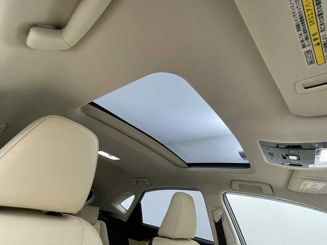 レクサス ＮＸ 300h Iパッケージ 大分県 2014(平26)年 3.6万km ソニッククォーツ 純正ナビ/パノラミックビューモニター/TV/Bluetooth/プリクラッシュセーフティ/レーダークルーズ/レーンキープ/パワーバックドア/HUD/BSM/3眼LEDヘッドライト/サンルーフ/メモリ付パワーシート/ETC/フロアマット