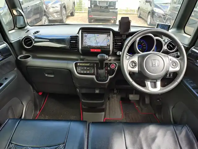 ホンダ Ｎ ＢＯＸ カスタム ターボ SSパッケージ 新潟県 2015(平27)年 7.2万km スマートブラック (株)IDOMが運営する【じしゃロン新潟店】の自社ローン専用車両になります。/こちらは現金またはオートローンご利用時の価格です。自社ローンご希望の方は別途その旨お申付け下さい/純正ナビ/FM/AM/CD/DVD視聴可能/ワンセグTV視聴可能(走行中視聴不可)/Bluetooth接続可能/バックカメラ/ETC/プッシュスタート/パドルシフト/両側パワースライドドア/シートカバー付き/前方のみドライブレコーダー(DRY-ST300)/純正フロアマット/電動格納ウィンカーミラー/横滑り防止装置/衝突被害軽減システム/スマートキー/スペアキー×１/取扱説明書