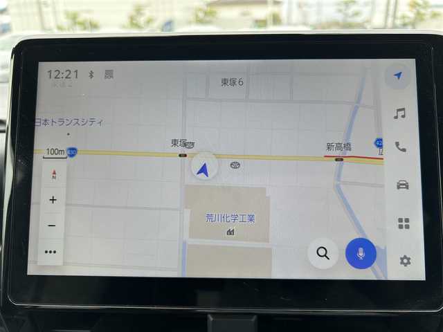 トヨタ ヴォクシー ハイブリッド S－Z 岡山県 2023(令5)年 4.5万km ホワイトパールクリスタルシャイン 車検R8年4月まで/登録時走行距離44558km/純正13.2インチ有機ELフリップダウンモニター/純正10.5インチナビ/フルセグTV/(AM.FM.TV.CD.DVD.USB.HDMI.BT)/両側パワースライドドア/シートヒーター/バックビューモニター/ETC2.0/レーダークルーズコントロール/衝突軽減ブレーキ/クリアランスソナー/100V充電/オートライト/オートマチックハイビーム/17インチ純正AW/横滑り防止装置/ワンオーナー