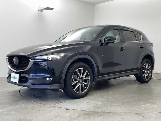 マツダ ＣＸ－５ XD プロアクティブ 兵庫県 2017(平29)年 1.6万km ジェットブラックマイカ ・電動スライドガラスサンルーフ（チルトアップ機構付）/・ＣＤ／ＤＶＤプレーヤー＋地上デジタルＴＶチューナー（フルセグ）/・純正ナビ＆フルセグ＆USB＆DVD/・バックカメラ/・サイドカメラ/・BSM/・i-ACTIVSENSE/・衝突被害軽減ブレーキ/・AT誤発進抑制制御/・BSM（ブラインド・スポット・モニタリング）/・RCTA（リア・クロス・トラフィック・アラート）/・オートハイビーム/・ステアリングヒーター/・シートヒーター/・白レザーシート/・前後コーナーセンサー/・ステアリングリモコン/・レーダークルーズコントロール/・全方位ドライブレコーダー/・純正フロアマット/・LEDライト/・フォグ/・純正19インチアルミホイール/・スマートキー/・スペアキー/・プッシュスタート/・パワーバックドア/・ステアリングヒーター/・ブレーキホールド