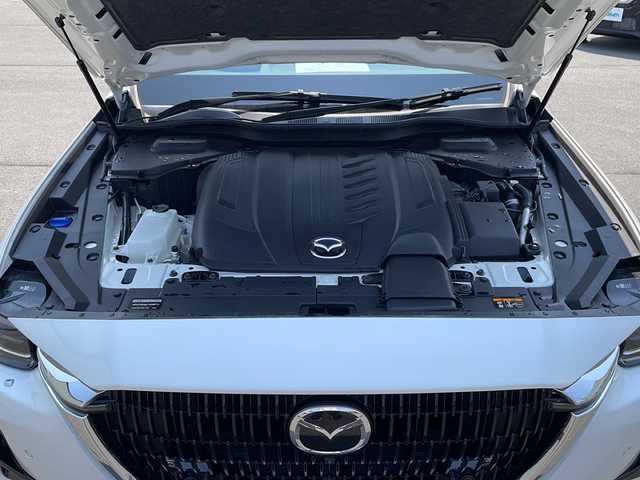 マツダ ＣＸ－６０ XD HV エクスクルーシブモダン 道北・旭川 2022(令4)年 4.6万km ロジウムホワイトプレミアムメタリック ・４ＷＤ/・禁煙者/・純正ナビ/　ＴＶ・USB・スマホ連携・ＢＴ・HDMI/・BOSEサウンドシステム/・白本革シート/・シースルービュー/・前席パワーシート＆エアシート/・全席シートヒーター/・Ｄ席メモリーシート/・純正２０インチアルミホイール/・パドルシフト/・ステアリングヒーター/・パワーバックドア/・ワイパーデアイサー/・社外ドライブレコーダー/・マツダコネクティッドサービス/・マツダi-ACTIVSENSE/　ハイ・ビーム・コントロールシステム/　アダプティブ・LED・ヘッドライト/　車線逸脱警報システム/　ブラインド・スポット・モニタリング/　交通標識認識システム/　ディスタンス＆スピード・アラート/　前後側方接近車両認知/　360°ビューモニター/　ドライバー・アテンション・アラート/　ドライバー・モニタリング/　マツダ・レーダー・クルーズ・コントロール/　クルージング＆トラフィック・サポート/　レーンキープ・アシスト・システム/　緊急時車線維持支援/　スマート・ブレーキ・サポート/　AT誤発進抑制制御/・ヘッドアップディスプレイ/・新車時保証書/取説/・ETC