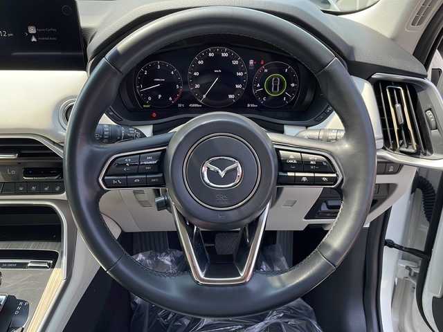 マツダ ＣＸ－６０ XD HV エクスクルーシブモダン 道北・旭川 2022(令4)年 4.6万km ロジウムホワイトプレミアムメタリック ・４ＷＤ/・禁煙者/・純正ナビ/　ＴＶ・USB・スマホ連携・ＢＴ・HDMI/・BOSEサウンドシステム/・白本革シート/・シースルービュー/・前席パワーシート＆エアシート/・全席シートヒーター/・Ｄ席メモリーシート/・純正２０インチアルミホイール/・パドルシフト/・ステアリングヒーター/・パワーバックドア/・ワイパーデアイサー/・社外ドライブレコーダー/・マツダコネクティッドサービス/・マツダi-ACTIVSENSE/　ハイ・ビーム・コントロールシステム/　アダプティブ・LED・ヘッドライト/　車線逸脱警報システム/　ブラインド・スポット・モニタリング/　交通標識認識システム/　ディスタンス＆スピード・アラート/　前後側方接近車両認知/　360°ビューモニター/　ドライバー・アテンション・アラート/　ドライバー・モニタリング/　マツダ・レーダー・クルーズ・コントロール/　クルージング＆トラフィック・サポート/　レーンキープ・アシスト・システム/　緊急時車線維持支援/　スマート・ブレーキ・サポート/　AT誤発進抑制制御/・ヘッドアップディスプレイ/・新車時保証書/取説/・ETC
