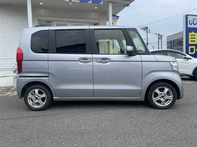 ホンダ Ｎ ＢＯＸ G L ターボ ホンダセンシング 秋田県 2020(令2)年 8.4万km ルナシルバーM (株)IDOMが運営する【じしゃロン 秋田店】の自社ローン専用車両になります。こちらは現金またはオートローンご利用時の価格です。自社ローンご希望の方は別途その旨お申付け下さい/////////メモリナビ/両側パワースライドドア/プッシュスタート/ETC/ドアバイザー/スマートキー/シートヒーター