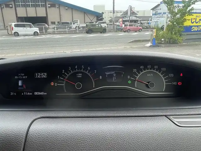 ホンダ Ｎ ＢＯＸ G L ターボ ホンダセンシング 秋田県 2020(令2)年 8.4万km ルナシルバーM (株)IDOMが運営する【じしゃロン 秋田店】の自社ローン専用車両になります。こちらは現金またはオートローンご利用時の価格です。自社ローンご希望の方は別途その旨お申付け下さい/////////メモリナビ/両側パワースライドドア/プッシュスタート/ETC/ドアバイザー/スマートキー/シートヒーター