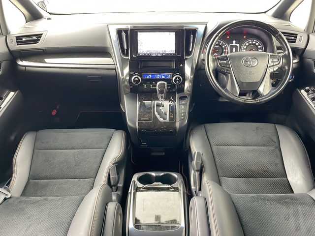 トヨタ アルファード 2.5S Aパッケージ タイプブラック 道央・札幌 2017(平29)年 2万km スパークリングブラックパールクリスタルシャイン ・アルパイン社外ナビ&CD&DVD&BT&SD/・両側パワースライドドア/・バックカメラ/・アルパインフリップダウンモニター/・トヨタセーフティセンス/・プリクラッシュセーフティ/・クリアランスソナー/・クルーズコントロール/・横滑り防止装置/・アイドリングストップ/・社外360°ドライブレコーダー/・ビルトインETC/・nanoe/・ステアリングスイッチ/・革巻きステアリング/・ハーフレザーシート/・LEDヘッドライト/・フォグランプ/・オートライト/・スマートキー