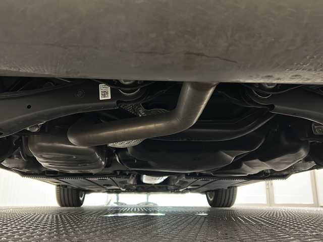 フォルクスワーゲン ゴルフ TSIハイライン 新潟県 2018(平30)年 3.4万km ピュアホワイト Volkswagenオールイン、セーフティ/・アダプティブクルーズコントロール/・レーンキープアシスト/・渋滞時追従支援システム/・スタティックコーナリングライト/・リアビューカメラ/・ブラインドスポットディテクション/・リアトラフィックアラート/・プリクラッシュブレーキシステム/LEDヘッドライト(オートハイトコントロール機能)/DiscoverProパッケージ/・SSDナビゲーション【CD/DVD/フルセグ/BT】/・ETC2.0/オートホールド/アクティブシリンダーマネジメント/スマートエントリー＆スタートシステム/インテリアアンビエントライト/Highline専用クロームパッケージ/マイクリフリースシート