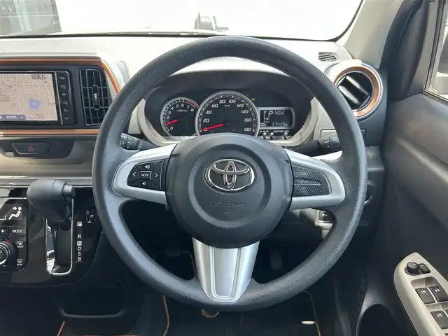 トヨタ パッソ モーダ　チャーム 静岡県 2021(令3)年 3.8万km ブラックマイカメタリック/ファイアークォーツレッドメタリック 特別仕様車/スマートアシスト３/純正ナビ/ＴＶ/ＢＴオーディオ/ＣＤ再生/全周囲カメラ/ドラレコ/ＥＴＣ２．０/純正フロアマット/ＬＥＤヘッドライト/オートハイビーム/シートヒーター/パーキングセンサー/保証書