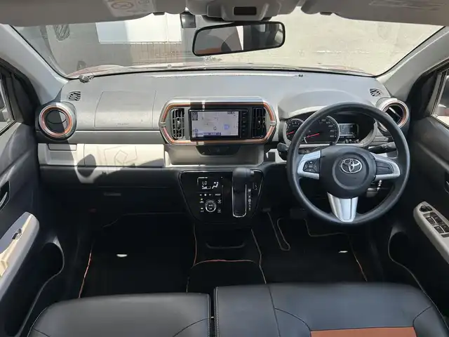 トヨタ パッソ モーダ　チャーム 静岡県 2021(令3)年 3.8万km ブラックマイカメタリック/ファイアークォーツレッドメタリック 特別仕様車/スマートアシスト３/純正ナビ/ＴＶ/ＢＴオーディオ/ＣＤ再生/全周囲カメラ/ドラレコ/ＥＴＣ２．０/純正フロアマット/ＬＥＤヘッドライト/オートハイビーム/シートヒーター/パーキングセンサー/保証書