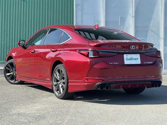 レクサス ＥＳ 300h Fスポーツ 福岡県 2020(令2)年 2.7万km レッドマイカクリスタルシャイン レクサスセーフティシステム/ブラインドスポットモニター/シーケンシェルウィンカー/LEDヘッド/純正ナビ/フルセグTV/サンシェード/パワーシート/パドルシフト/レーダークルコン/クリアランスソナー/純正アルミホイール/純正フロアマット/TVキャンセラー/レクサス純正エンジンスターター/レーンキープアシスト/電動リアゲート/シートメモリ/ステアリングヒーター/ビルトインETC2.0