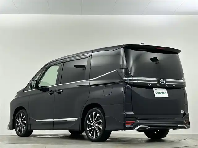 トヨタ ヴォクシー ハイブリッド S－Z 埼玉県 2023(令5)年 4.1万km スパークリングブラックパールクリスタルシャイン ワンオーナー　純正１０．５型ＤＡ　快適利便ＰＫＧ　ＥＴＣ２．０　フルセグＴＶ　Ｂカメラ　追従走行　ドラレコ　Ｂｌｕｅｔｏｏｔｈ　ＬＥＤヘッドライト　ハーフレザー　モデリスタエアロ　ＣＤ／ＤＶＤ　禁煙車
