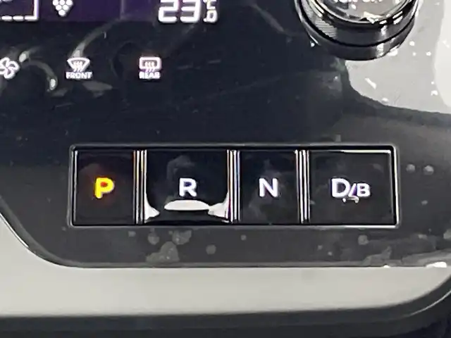 日産 セレナ e－パワー ハイウェイスター V 新潟県 2025(令7)年 0.1千km 白 プロパイロット緊急停止支援システム/インテリジェントルームミラー/NissanConnectナビゲーションシステム/Bluetooth/フルセグTV/インテリジェント アラウンドビューモニター/両側パワースライドドア/フットオープナー/レーダークルーズコントロール/アダプティブLEDヘッドライトシステム/純正16インチアルミホイール/ワイヤレス充電器/ブラインドスポットモニター/前後ドラレコ/スマートキー/ビルトインETC2.0