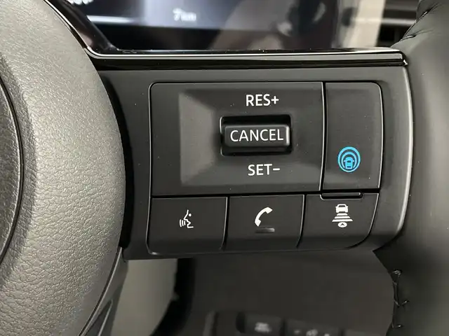 日産 セレナ e－パワー ハイウェイスター V 新潟県 2025(令7)年 0.1千km 白 プロパイロット緊急停止支援システム/インテリジェントルームミラー/NissanConnectナビゲーションシステム/Bluetooth/フルセグTV/インテリジェント アラウンドビューモニター/両側パワースライドドア/フットオープナー/レーダークルーズコントロール/アダプティブLEDヘッドライトシステム/純正16インチアルミホイール/ワイヤレス充電器/ブラインドスポットモニター/前後ドラレコ/スマートキー/ビルトインETC2.0