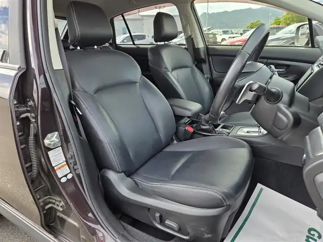 スバル インプレッサ ＸＶ 2．0i－L アイサイト 鹿児島県 2013(平25)年 5.4万km ディープチェリーパール 後付け前後コーナーセンサー　/レーダークルーズコントロール　/ビルトインＥＴＣ　/純正SDナビ（ＣＮ－３１０ＷＤ）　/Ｂｌｕｅｔｏｏｔｈオーディオ　/フルセグテレビ/Ｄ席パワーシート　/Ｄ＋Ｎ席シートヒーター/フルレザーシート/ＭＴモード付きＡＴ/パドルシフト/横滑り防止装置/プッシュスタート/スマートキー/ＨＩＤヘッドライト