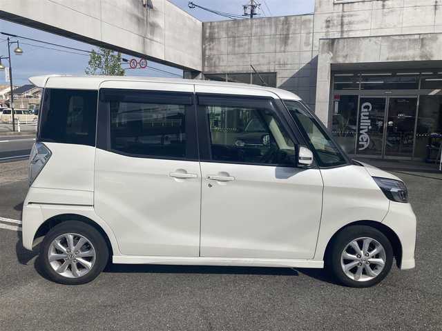 日産 デイズ ルークス ハイウェイスターX 千葉県 2019(令1)年 7.9万km ホワイトパール エマージェンシーブレーキ/衝突回避支援ブレーキサポート/車線逸脱警報機能/アラウンドビューモニター/純正SDナビTV/DVDビデオ&CD/地デジ　フルセグ/Bluetoothオーディオ/ETC/インテリジェントキー×2ケ/プッシュスタート/ドライブレコーダー/オートライト/オートマチックハイビーム/LEDヘッドライト/リアサーキュレーター/タッチパネル式オートエアコン/ステアリングスイッチ