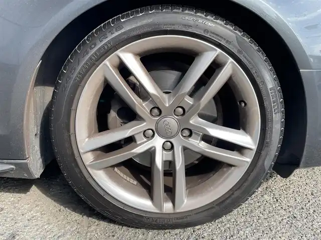 アウディ Ａ４ アバント 2．0 TFSI 神奈川県 2012(平24)年 4.9万km デイトナグレーパールエフェクト 純正ナビ(DVD/CD/AM/FM/BT/SD)/フルセグTV/バックカメラ/前席パワーシート/アイドリングストップ/横滑り防止装置/クリアランスソナー/前後フォグランプ/スマートキー/プッシュスタート/HIDヘッドライト/オートライト/オートワイパー/純正トノカバー/ビルトインETC/保証書/取扱説明書