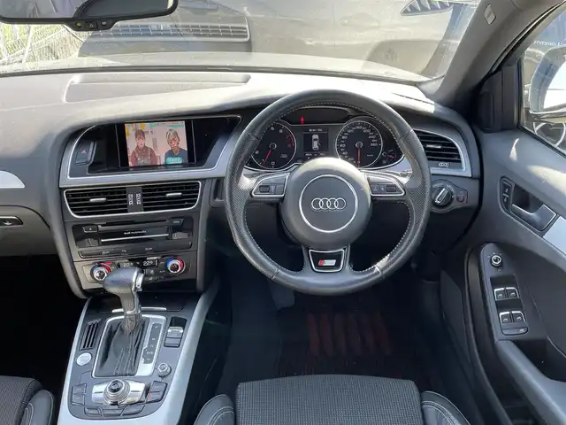 アウディ Ａ４ アバント 2．0 TFSI 神奈川県 2012(平24)年 4.9万km デイトナグレーパールエフェクト 純正ナビ(DVD/CD/AM/FM/BT/SD)/フルセグTV/バックカメラ/前席パワーシート/アイドリングストップ/横滑り防止装置/クリアランスソナー/前後フォグランプ/スマートキー/プッシュスタート/HIDヘッドライト/オートライト/オートワイパー/純正トノカバー/ビルトインETC/保証書/取扱説明書