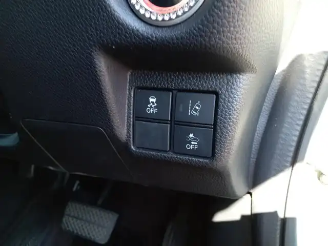 ホンダ Ｎ ＢＯＸ カスタム G L ターボ ホンダセンシング 福井県 2019(令1)年 6.8万km プラチナホワイトパール 4WD/純正8インチナビ（VXU-195NBi）/・（フルセグTV/CD/DVD/Bluetooth）/バックカメラ/両側パワースライドドア/ホンダセンシング/レーンキープアシスト/レーダークルーズコントロール/ETC/前後ドライブレコーダー/純正フロアマット/ステアリングリモコン/パドルシフト/オートLEDヘッドライト/電動格納ウィンカーミラー/純正15インチAW/スマートキー