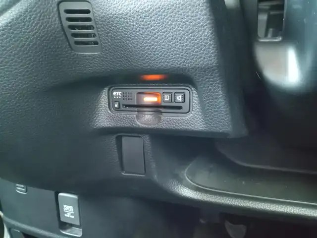 ホンダ Ｎ ＢＯＸ カスタム G L ターボ ホンダセンシング 福井県 2019(令1)年 6.8万km プラチナホワイトパール 4WD/純正8インチナビ（VXU-195NBi）/・（フルセグTV/CD/DVD/Bluetooth）/バックカメラ/両側パワースライドドア/ホンダセンシング/レーンキープアシスト/レーダークルーズコントロール/ETC/前後ドライブレコーダー/純正フロアマット/ステアリングリモコン/パドルシフト/オートLEDヘッドライト/電動格納ウィンカーミラー/純正15インチAW/スマートキー