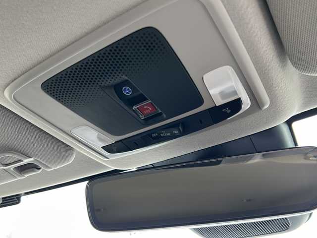 ホンダ ヴェゼル ハイブリッド e:HEV Z 岐阜県 2025(令7)年 0.1千km プラチナホワイトパール 登録時走行距離：3km/登録済み未使用車/Honda CONNECTディスプレー/バックモニター/フルセグテレビ/クルーズコントロール/ETC2.0車載器/ワイヤレス充電器/Honda SENSING/ブラインドスポットインフォメーション/アダプティブドライビングビーム(ADB)/後退出庫サポート/運転席助手席シートヒーター/ハンズフリーアクセスパワーテールゲート(予約クローズ機能付)/LEDシーケンシャルターンシグナルランプ/18インチアルミホイール/コンビシート（シートヒータ・エアシート）/ハーフレザーシート/本革巻きステアリングアイドリングストップ/保証書