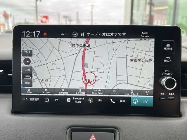 ホンダ ヴェゼル ハイブリッド e:HEV Z 岐阜県 2025(令7)年 0.1千km プラチナホワイトパール 登録時走行距離：3km/登録済み未使用車/Honda CONNECTディスプレー/バックモニター/フルセグテレビ/クルーズコントロール/ETC2.0車載器/ワイヤレス充電器/Honda SENSING/ブラインドスポットインフォメーション/アダプティブドライビングビーム(ADB)/後退出庫サポート/運転席助手席シートヒーター/ハンズフリーアクセスパワーテールゲート(予約クローズ機能付)/LEDシーケンシャルターンシグナルランプ/18インチアルミホイール/コンビシート（シートヒータ・エアシート）/ハーフレザーシート/本革巻きステアリングアイドリングストップ/保証書