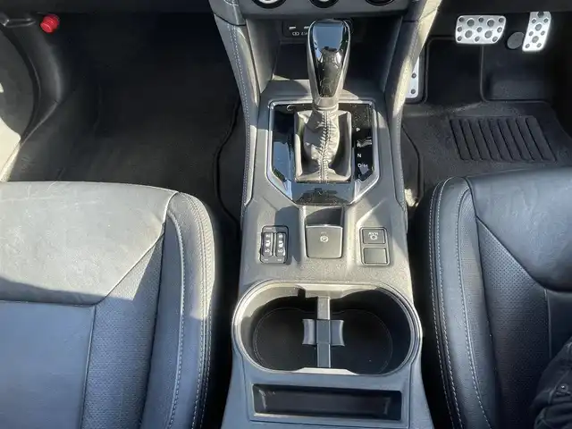 スバル インプレッサ Ｇ４ 2．0i－S アイサイト 島根県 2019(平31)年 6.9万km クリスタルブラックシリカ メーカーナビゲーション/フルセグ BT CD DVD SD/アイサイト/レーダークルーズコントロール/バックカメラ/パドルシフト/革シート/D/N席パワーシート/D/N席シートヒーター/電子パーキング/AUTO HOLD/LEDヘッドライト/AUTOライト/フォグライト/コーナーセンサー/ETC/純正18インチアルミホイール/電動格納ミラー/ウィンカーミラー/ISOFIX/革巻きステアリング/ステアリングリモコン