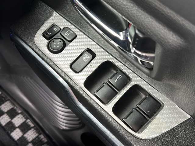 スズキ ハスラー Jスタイル ターボ 広島県 2021(令3)年 7.6万km オフブルーメタリック/ガンメタリック2トーンルーフ ワンオーナー/禁煙車/純正ナビ（Bluetooth/CD/DVD/AppleCarPlay/AndoroidAuto/フルセグTV)/アランドビューカメラ/ビルドインETC/シートヒーター/4WD/アダプティブクルーズコントロール/ダウンヒルアシスト/スズキセーフティーサポート/・デュアルセンサーブレーキサポート/・ハイビームアシスト/・車線逸脱警報機能/・誤発進抑制機能/・ふらつき警報機能/・先行車発進お知らせ機能/・後退時ブレーキサポート/・後方誤発進抑制機能/・標識認識機能/ルーフレール/純正15インチアルミホイール/ドアバイザー/フロアマット/LEDヘッドライト/フォグランプ/スペアキー1本/スマートキー/保証書/取扱説明書