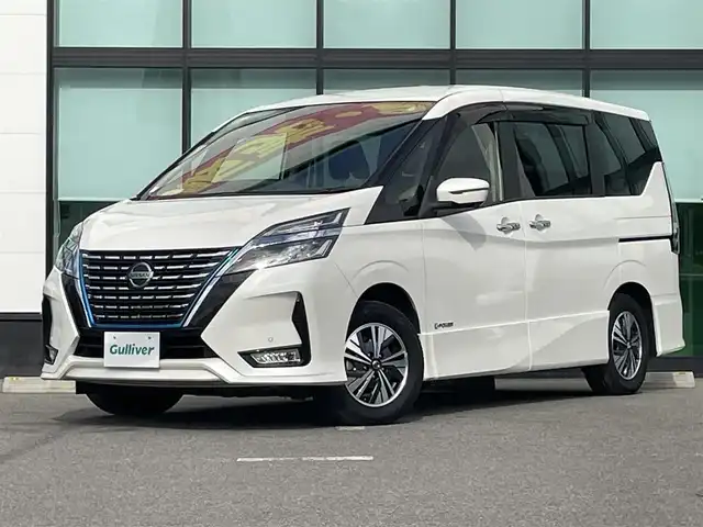 日産 セレナ e－パワー ハイウェイスター V 和歌山県 2020(令2)年 5.8万km ブリリアントホワイトパール 純正ナビ/アラウンドビューモニター/フルセグTV/純正フリップダウンモニター/両側パワースライドドア/エマージェンシーブレーキ/プロパイロット/前後コーナーセンサー/ビルトインETC/ドライブレコーダー/LEDヘッドライト/オートライト