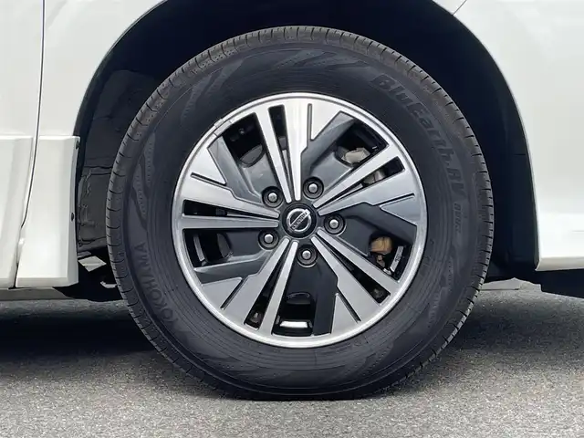 日産 セレナ e－パワー ハイウェイスター V 和歌山県 2020(令2)年 5.8万km ブリリアントホワイトパール 純正ナビ/アラウンドビューモニター/フルセグTV/純正フリップダウンモニター/両側パワースライドドア/エマージェンシーブレーキ/プロパイロット/前後コーナーセンサー/ビルトインETC/ドライブレコーダー/LEDヘッドライト/オートライト