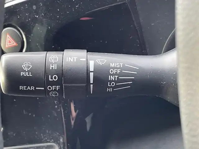 トヨタ アクア S 島根県 2018(平30)年 7.1万km スーパーホワイトⅡ 登録時走行距離70903km/純正ナビ（Bluetooth・AM・FM・CD）/ETC/ドライブレコーダー/ウィンカーミラー/ドアバイザー/ABS/横滑り防止装置/ステアリングスイッチ/ECOモード/EVモード/禁煙車