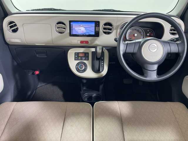 ダイハツ ミラ ココア プラスX 神奈川県 2017(平29)年 4.7万km パールホワイトⅢ 純正8型ナビゲーション【NMZM-W67D】/・Bluetooth/CD/DVD/フルセグ/AM/FM/バックカメラ/USB/アイドリングストップ/スマートキー/純正フロアマット/ベンチシート/LEDヘッドライト/フォグランプ/ルーフレール/ABS/盗難防止装置