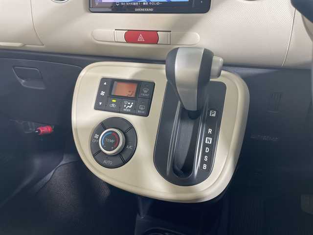 ダイハツ ミラ ココア プラスX 神奈川県 2017(平29)年 4.7万km パールホワイトⅢ 純正8型ナビゲーション【NMZM-W67D】/・Bluetooth/CD/DVD/フルセグ/AM/FM/バックカメラ/USB/アイドリングストップ/スマートキー/純正フロアマット/ベンチシート/LEDヘッドライト/フォグランプ/ルーフレール/ABS/盗難防止装置