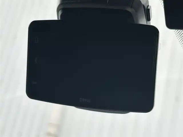 ＢＭＷ ＢＭＷ Ｘ１ xDrive 20d Mスポーツ 熊本県 2025(令7)年 0.2万km 白 純正ナビ/・AM/FM/BT/・アンドロイドオート/アップルカープレイ/ハーマンカードンスピーカー/サンルーフ/ドライビングアシストプロフェッショナル/・ACC/・ステアリングアシスト/・レーンキープアシスト/・レーンチェンジウォーニング/・レーンチェンジアシスト/・クロストラフィックウォーニング/ヘッドアップディスプレイ/パーキングアシストプラス/・360°カメラ/・アクティブPDC/・パーキングアシスト/・リモート3Dビュー/・リバースアシスト/ハーフレザーシート/シートヒーター/ワイヤレスチャージング/アダプティブLEDヘッドライト/ハイビームアシスト/オートマチックテールゲート/前後ドライブレコーダー/革巻きステアリング/ステアリングスイッチ/パドルシフト/純正フロアマット/純正アルミホイール