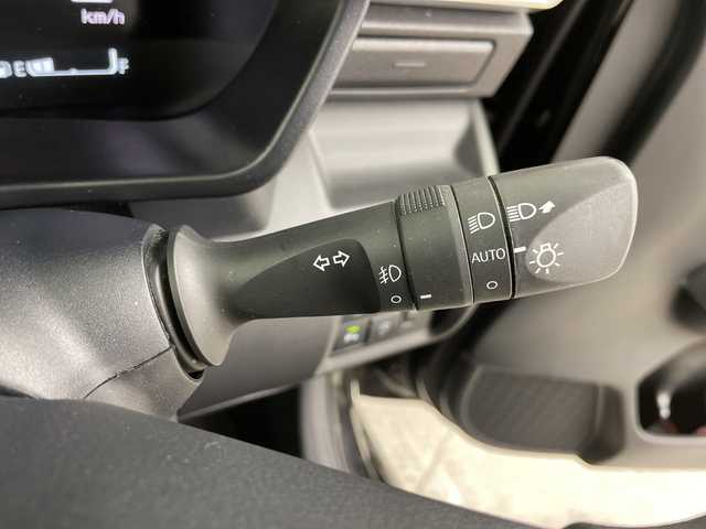 トヨタ ライズ G 道央・札幌 2020(令2)年 2.8万km ブラックマイカメタリック ・スマートアシスト/寒冷地仕様/・4WD/衝突被害軽減ブレーキ/・社外メモリナビ/・CD/DVD/BT/SD/フルセグ/・MTモード付AT/・オートライト/LEDライト/・オートハイビーム/・レーンキープアシスト/・運転席/助手席シートヒーター/・黒革調シートカバー/・純正エンジンスターター/・前後ドライブレコーダー/・スマートキー