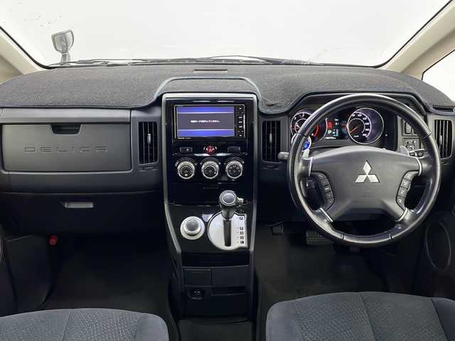 三菱 デリカＤ：５ D－Power package 秋田県 2018(平30)年 6.4万km アイガーグレーM/ダイヤモンドブラックマイカ 4WD/社外SDナビ/AM/FM/CD/DVD/Bluetooth/両側パワースライドドア　/バックカメラ　/クルーズコントロール　/横滑り防止装置/ルームミラー型ドライブレコーダー　/パドルシフト　/前席シートヒーター　/LEDヘッドライト/フォグランプ　/ビルトインETC/社外ブーストメーター　/社外フロアマット/社外ドアバイザー/本革ステアリング/ステアリングスイッチ