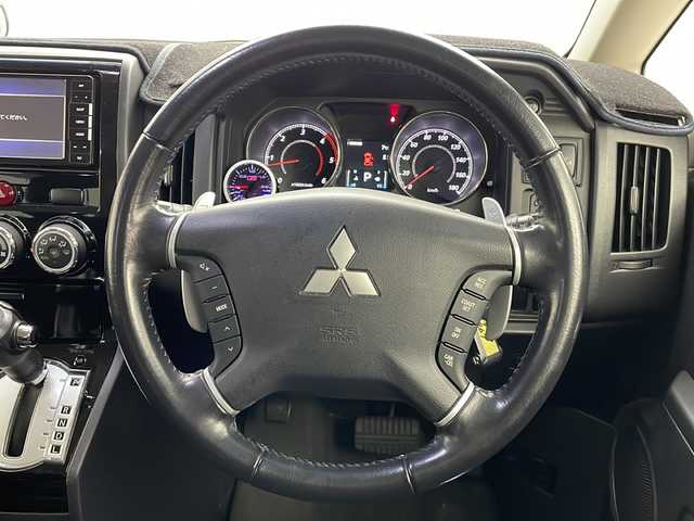 三菱 デリカＤ：５ D－Power package 秋田県 2018(平30)年 6.4万km アイガーグレーM/ダイヤモンドブラックマイカ 4WD/社外SDナビ/AM/FM/CD/DVD/Bluetooth/両側パワースライドドア　/バックカメラ　/クルーズコントロール　/横滑り防止装置/ルームミラー型ドライブレコーダー　/パドルシフト　/前席シートヒーター　/LEDヘッドライト/フォグランプ　/ビルトインETC/社外ブーストメーター　/社外フロアマット/社外ドアバイザー/本革ステアリング/ステアリングスイッチ