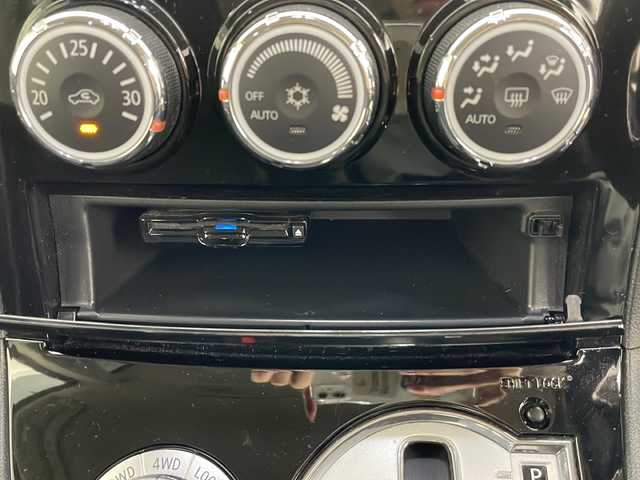 三菱 デリカＤ：５ D－Power package 秋田県 2018(平30)年 6.4万km アイガーグレーM/ダイヤモンドブラックマイカ 4WD/社外SDナビ/AM/FM/CD/DVD/Bluetooth/両側パワースライドドア　/バックカメラ　/クルーズコントロール　/横滑り防止装置/ルームミラー型ドライブレコーダー　/パドルシフト　/前席シートヒーター　/LEDヘッドライト/フォグランプ　/ビルトインETC/社外ブーストメーター　/社外フロアマット/社外ドアバイザー/本革ステアリング/ステアリングスイッチ