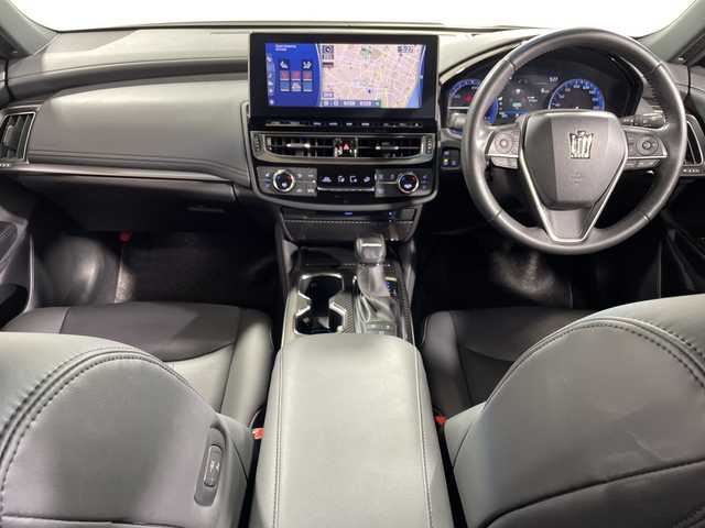 トヨタ クラウン ハイブリッド RS アドバンス 神奈川県 2021(令3)年 2.3万km ブラック 純正12.3インチナビ/(Bluetooth/CD/DVD/TV)/パノラマミックビューモニター/デジタルインナーミラー/ヘッドアップディスプレイ/ブラインドスポットモニター/トヨタセーフティセンス/衝突被害軽減システム/車線逸脱警報/クルーズコントロール/ルーンムーフ/パドルシフト/合皮レザーシート/横滑り防止装置/ETC2.0/アイドリングストップ/LEDヘッドライト/フォグランプ/オートライト/ウィンカーミラー/電動格納ミラー/純正18インチAW/シートヒーター/エアシート/シートリフター/ステアリングヒーター/プッシュスタート/スマートキー/フロアマット