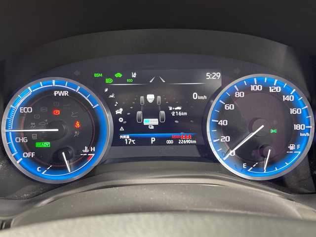 トヨタ クラウン ハイブリッド RS アドバンス 神奈川県 2021(令3)年 2.3万km ブラック 純正12.3インチナビ/(Bluetooth/CD/DVD/TV)/パノラマミックビューモニター/デジタルインナーミラー/ヘッドアップディスプレイ/ブラインドスポットモニター/トヨタセーフティセンス/衝突被害軽減システム/車線逸脱警報/クルーズコントロール/ルーンムーフ/パドルシフト/合皮レザーシート/横滑り防止装置/ETC2.0/アイドリングストップ/LEDヘッドライト/フォグランプ/オートライト/ウィンカーミラー/電動格納ミラー/純正18インチAW/シートヒーター/エアシート/シートリフター/ステアリングヒーター/プッシュスタート/スマートキー/フロアマット