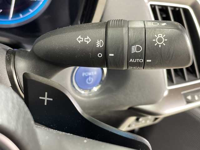 トヨタ クラウン ハイブリッド RS アドバンス 神奈川県 2021(令3)年 2.3万km ブラック 純正12.3インチナビ/(Bluetooth/CD/DVD/TV)/パノラマミックビューモニター/デジタルインナーミラー/ヘッドアップディスプレイ/ブラインドスポットモニター/トヨタセーフティセンス/衝突被害軽減システム/車線逸脱警報/クルーズコントロール/ルーンムーフ/パドルシフト/合皮レザーシート/横滑り防止装置/ETC2.0/アイドリングストップ/LEDヘッドライト/フォグランプ/オートライト/ウィンカーミラー/電動格納ミラー/純正18インチAW/シートヒーター/エアシート/シートリフター/ステアリングヒーター/プッシュスタート/スマートキー/フロアマット