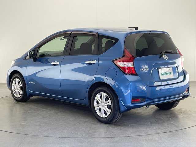 日産 ノート e－パワー X 宮崎県 2017(平29)年 5.9万km シャイニングブルー エマ―ジェンシーブレーキ/車線逸脱警報/クリアランスソナー/インテリジェントルームミラー/純正7インチSDナビ/フルセグTV/CD/DVD/Bluetooth/アラウンドビューモニター/LEDヘッドライト/純正ナビ一体型ドライブレコーダー/ETC/スマートキー×2/取扱説明書/ナビ取扱説明書