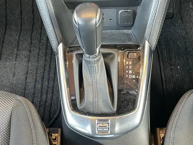 マツダ デミオ 13S ツーリング 鹿児島県 2017(平29)年 9.6万km ダイナミックブルーマイカ 純正ナビ/フルセグTV/CD/DVD再生可/バックカメラ/前方ドライブレコーダー/前席シートヒーター/オートライト/LEDヘッドライト/純正フロアマット/アクティブドライビングディスプレイ/電動格納ミラー/後方コーナーセンサー/レーンキープアシスト/BSM/取扱説明書/スペアキ1本(スマートキー)