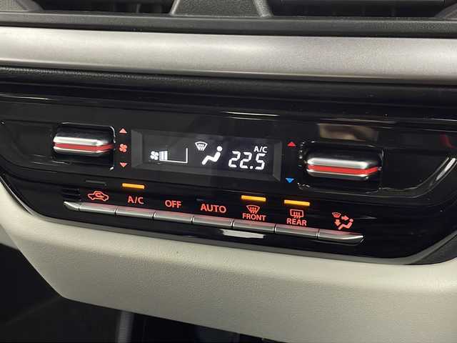 スズキ スイフト HYBRID MZ 愛知県 2024(令6)年 1.4万km 青 禁煙車/純正ディスプレイオーディオ/(AM/FM/USB/BT//iPod)/バックカメラ/ビルトインETC/フロントサイドスポイラー/シートヒーター/前後ドライブレコーダー/デュアルブレーキサポートII/ケンウッドスピーカー/プッシュスタート/スマートキー/ステアリングスイッチ/クルーズコントロール/BSM/LEDヘッドライト/オートライト/フロントフォグランプ/純正フロアマット/純正ドアバイザー