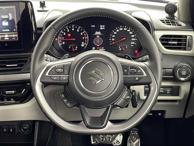 スズキ スイフト HYBRID MZ 愛知県 2024(令6)年 1.4万km 青 禁煙車/純正ディスプレイオーディオ/(AM/FM/USB/BT//iPod)/バックカメラ/ビルトインETC/フロントサイドスポイラー/シートヒーター/前後ドライブレコーダー/デュアルブレーキサポートII/ケンウッドスピーカー/プッシュスタート/スマートキー/ステアリングスイッチ/クルーズコントロール/BSM/LEDヘッドライト/オートライト/フロントフォグランプ/純正フロアマット/純正ドアバイザー