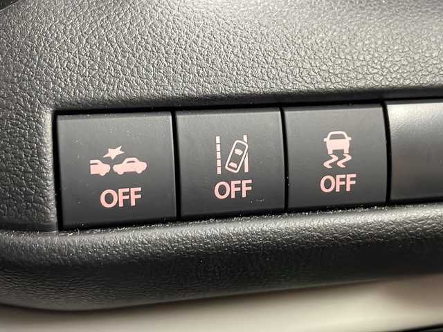 スズキ スイフト HYBRID MZ 愛知県 2024(令6)年 1.4万km 青 禁煙車/純正ディスプレイオーディオ/(AM/FM/USB/BT//iPod)/バックカメラ/ビルトインETC/フロントサイドスポイラー/シートヒーター/前後ドライブレコーダー/デュアルブレーキサポートII/ケンウッドスピーカー/プッシュスタート/スマートキー/ステアリングスイッチ/クルーズコントロール/BSM/LEDヘッドライト/オートライト/フロントフォグランプ/純正フロアマット/純正ドアバイザー