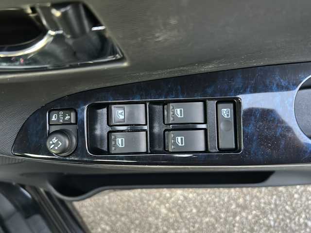 ダイハツ タント カスタム X トップED SA Ⅲ 東京都 2017(平29)年 9万km ブラックマイカメタリック (株)IDOMが運営する【じしゃロン国分寺店】の自社ローン対象車両になります。こちらは現金ご利用時の価格です。自社ローンご希望の方は別途その旨お申付け下さい。/社外ナビ/バックカメラ/Bluetooth接続/フルセグテレビ/ハーフレザー/シートヒーター/片側パワースライドドア/衝突被害軽減システム/オートマチックハイビーム/LEDヘッドライト/リアウィンドウサンシェード付き/備考：/ステアリングスイッチが作動しない/ドラレコSDカードなし、作動しない/HDMI動作未確認