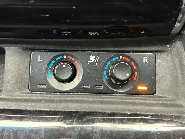 トヨタ アルファード S Cパッケージ 鹿児島県 2018(平30)年 5万km ホワイトパールクリスタルシャイン 禁煙車/純正SDナビ/　（Bluetooth.フルセグTV）/バックモニター/純正フリップダウンモニター/両側パワースライドドア/トヨタセーフティセンス/・プリクラッシュセーフティ/・アダプティブクルーズコントロール/・レーントレーシングアシスト/・ロードサインアシスト/・先行車発進お知らせ機能/ブラインドスポットモニター/クリアランスソナー/デジタルインナーミラー/前席シートヒーター、シートベンチレーション/ステアリングヒーター/置くだけ充電/パワーバックドア