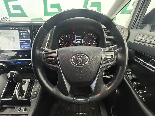 トヨタ アルファード S Cパッケージ 鹿児島県 2018(平30)年 5万km ホワイトパールクリスタルシャイン 禁煙車/純正SDナビ/　（Bluetooth.フルセグTV）/バックモニター/純正フリップダウンモニター/両側パワースライドドア/トヨタセーフティセンス/・プリクラッシュセーフティ/・アダプティブクルーズコントロール/・レーントレーシングアシスト/・ロードサインアシスト/・先行車発進お知らせ機能/ブラインドスポットモニター/クリアランスソナー/デジタルインナーミラー/前席シートヒーター、シートベンチレーション/ステアリングヒーター/置くだけ充電/パワーバックドア