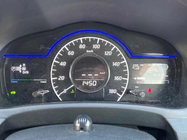 日産 ノート e－パワー X 宮城県 2017(平29)年 7.9万km ガーネットレッド 登録時走行距離78337km/純正SDナビ/ワンセグTV/CD/DVD/Bluetooth/全方位カメラ/アラウンドビューモニター・/デジタルインナーミラー/衝突軽減ブレーキ/横滑り防止装置/オートライト/コーナーセンサー/ステアリングリモコン/盗難防止装置/電動格納ミラー/ヘッドライト/フォグランプ/純正フロアマット