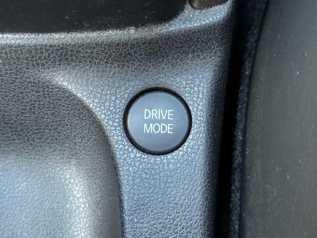 日産 ノート e－パワー X 宮城県 2017(平29)年 7.9万km ガーネットレッド 登録時走行距離78337km/純正SDナビ/ワンセグTV/CD/DVD/Bluetooth/全方位カメラ/アラウンドビューモニター・/デジタルインナーミラー/衝突軽減ブレーキ/横滑り防止装置/オートライト/コーナーセンサー/ステアリングリモコン/盗難防止装置/電動格納ミラー/ヘッドライト/フォグランプ/純正フロアマット